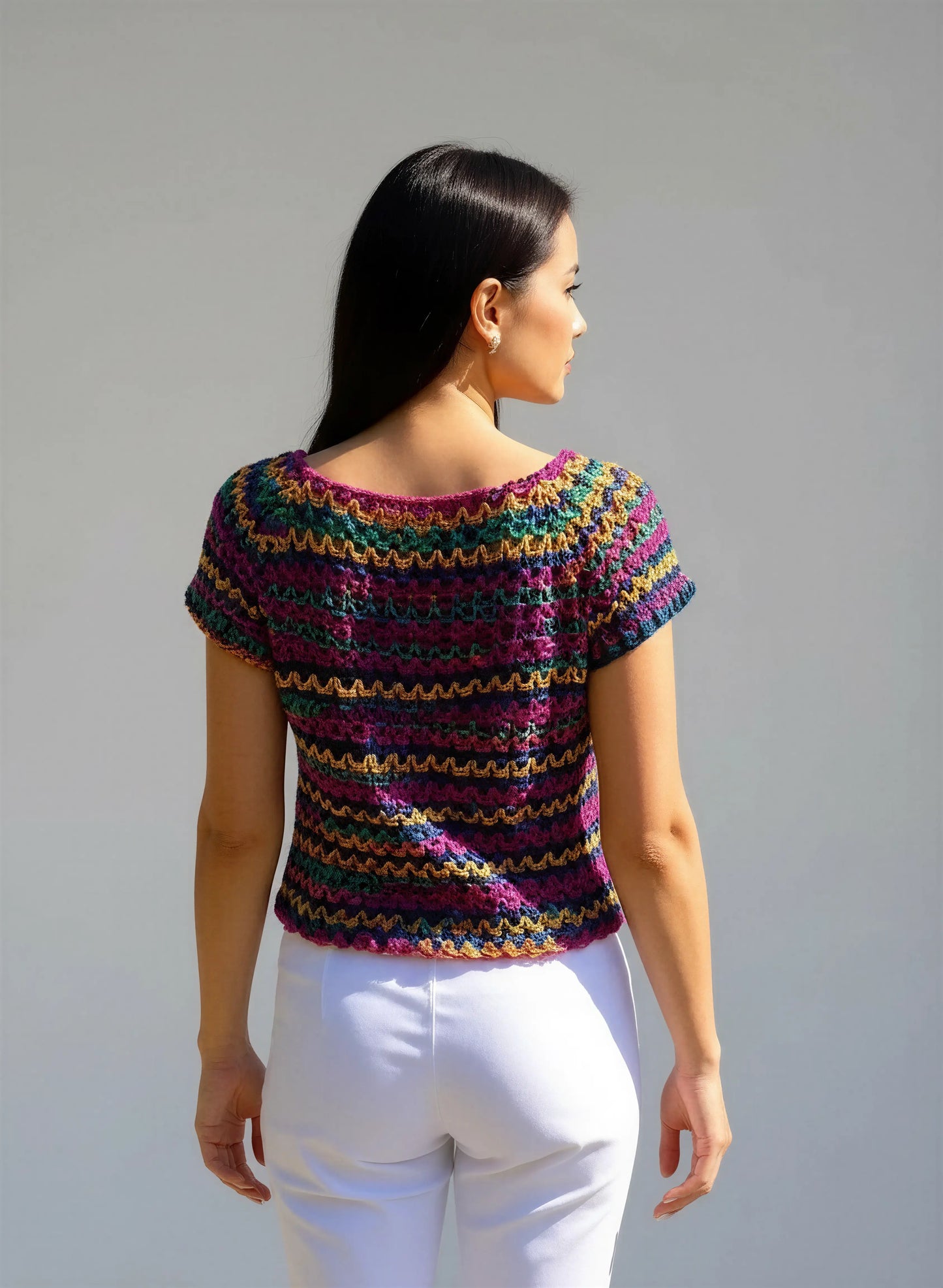 Haut crochet fait main Tico-Tico multicolore rayures points alternés transparence mailles vue dos – Cachalabibi
