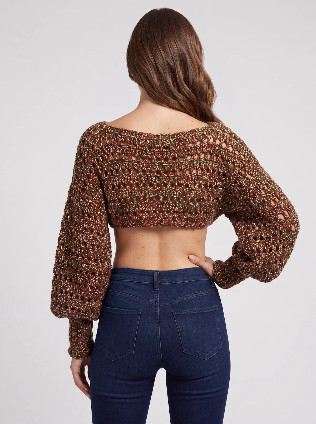 Pull court Mélango chiné rouille vert ajouré – vue de dos – Cachalabibi