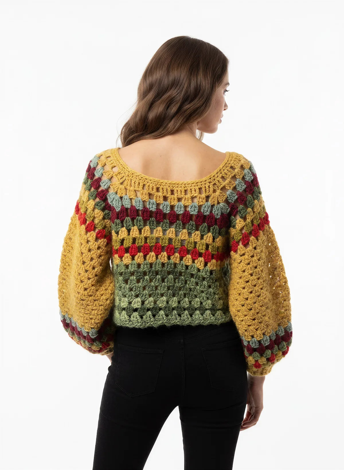 Pull court femme Barcarola moutarde granny square multicolore – crochet fait main – de dos ourlet festonné – Cachalabibi