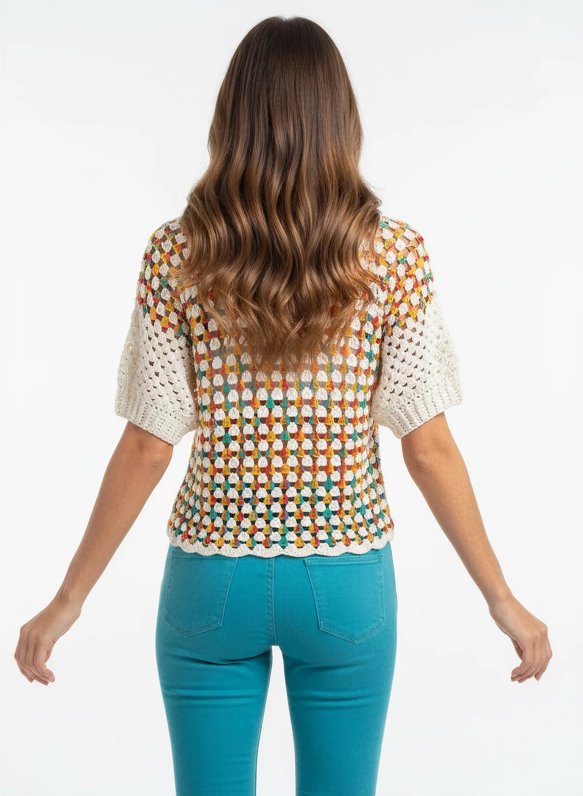 Pull manches courtes Touchy crème multicolore ajouré – crochet fait main – de dos ourlet festonné – Cachalabibi