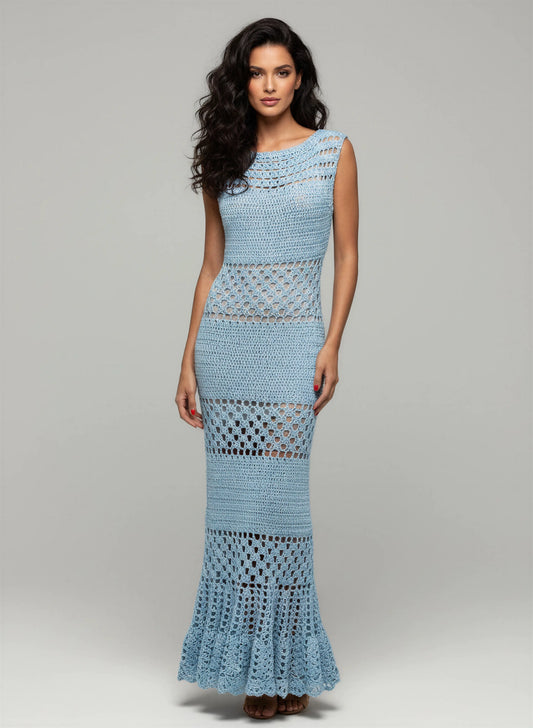 Robe crochet fait main Altobella bleu glacier coupe sirène maxi encolure ronde bretelles larges festonné – Cachalabibi