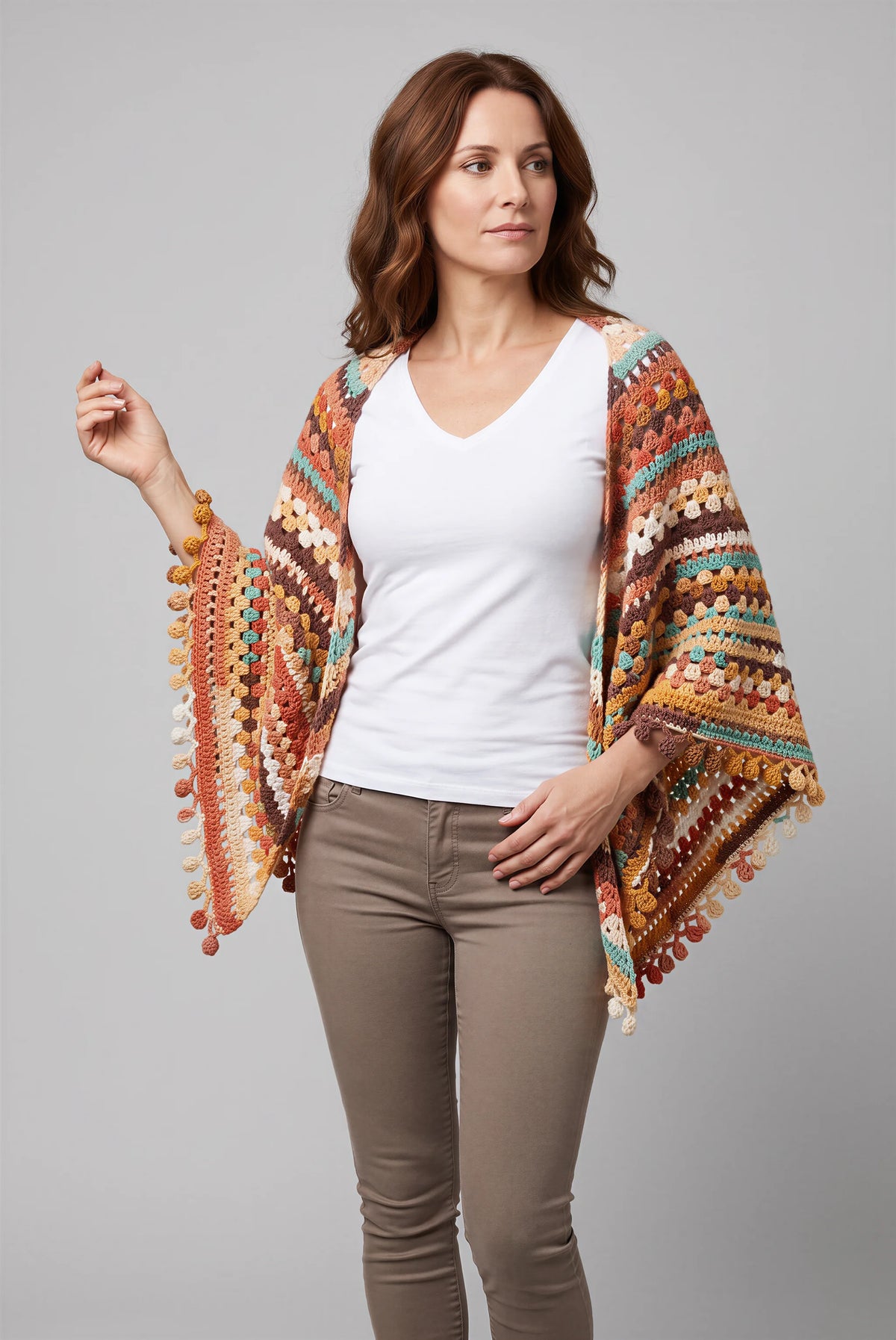 Châle Autunnale crochet — détail registres points mixtes pompons multicolores — Création Cachalabibi