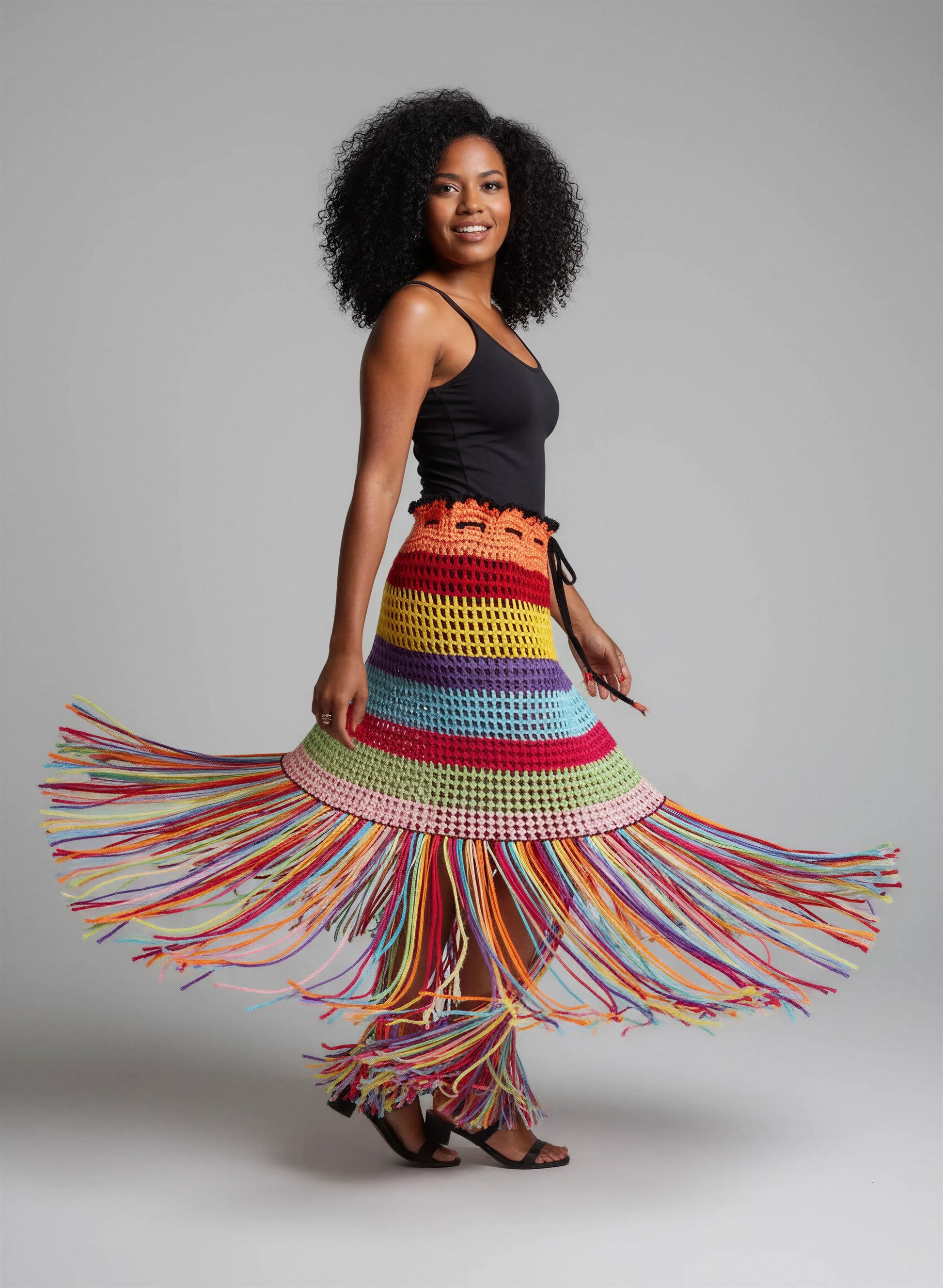 Jupe crochet fait main Arcobaleno arc-en-ciel franges multicolores éventail rotation pirouette festive – Cachalabibi