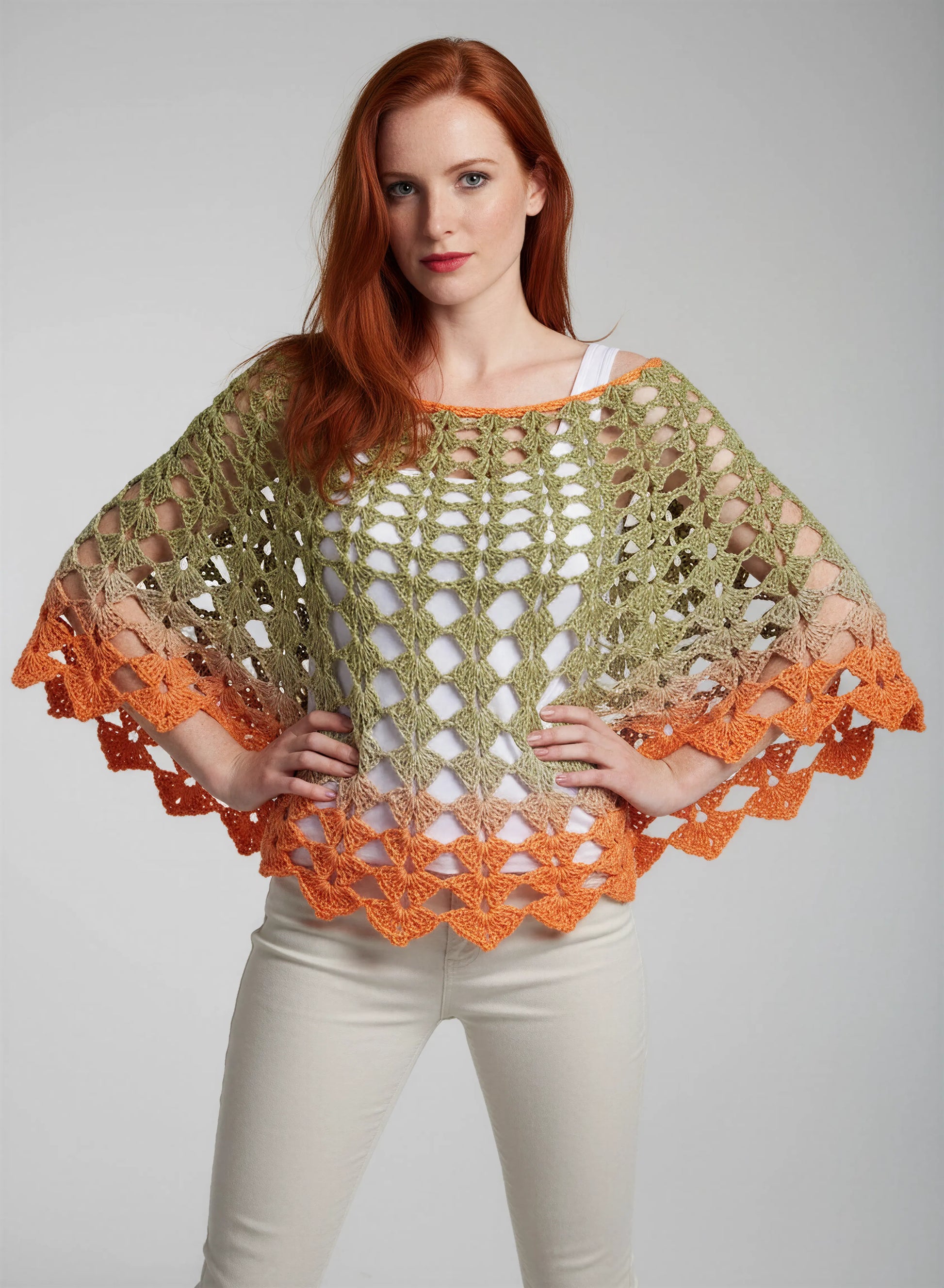 Poncho crochet fait main Olivette dégradé vert olive orange filet losanges ajourés encolure bateau large – Cachalabibi
