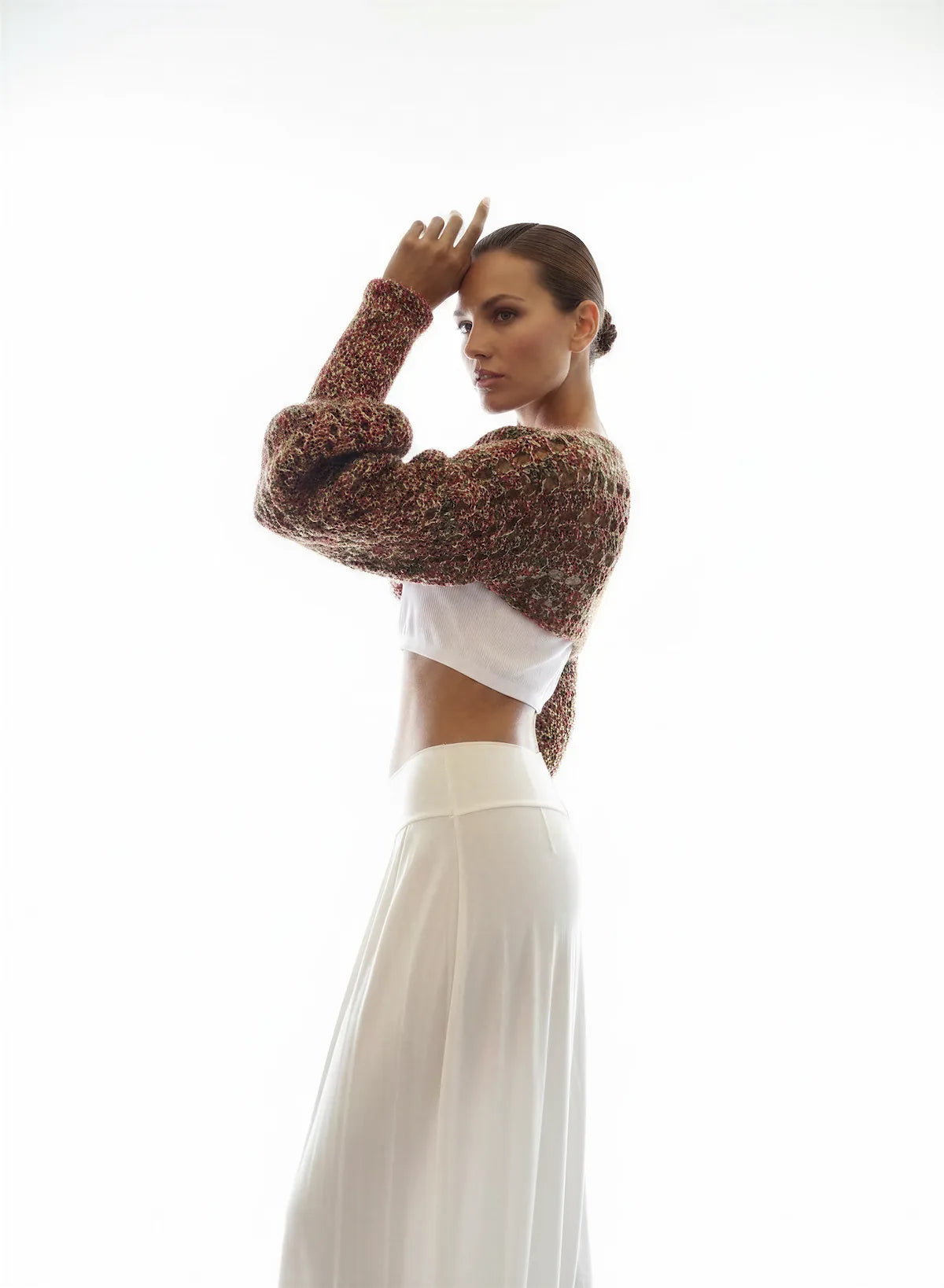 Pull court Mélango chiné rouille vert ajouré – crochet fait main – manches bouffantes – Cachalabibi