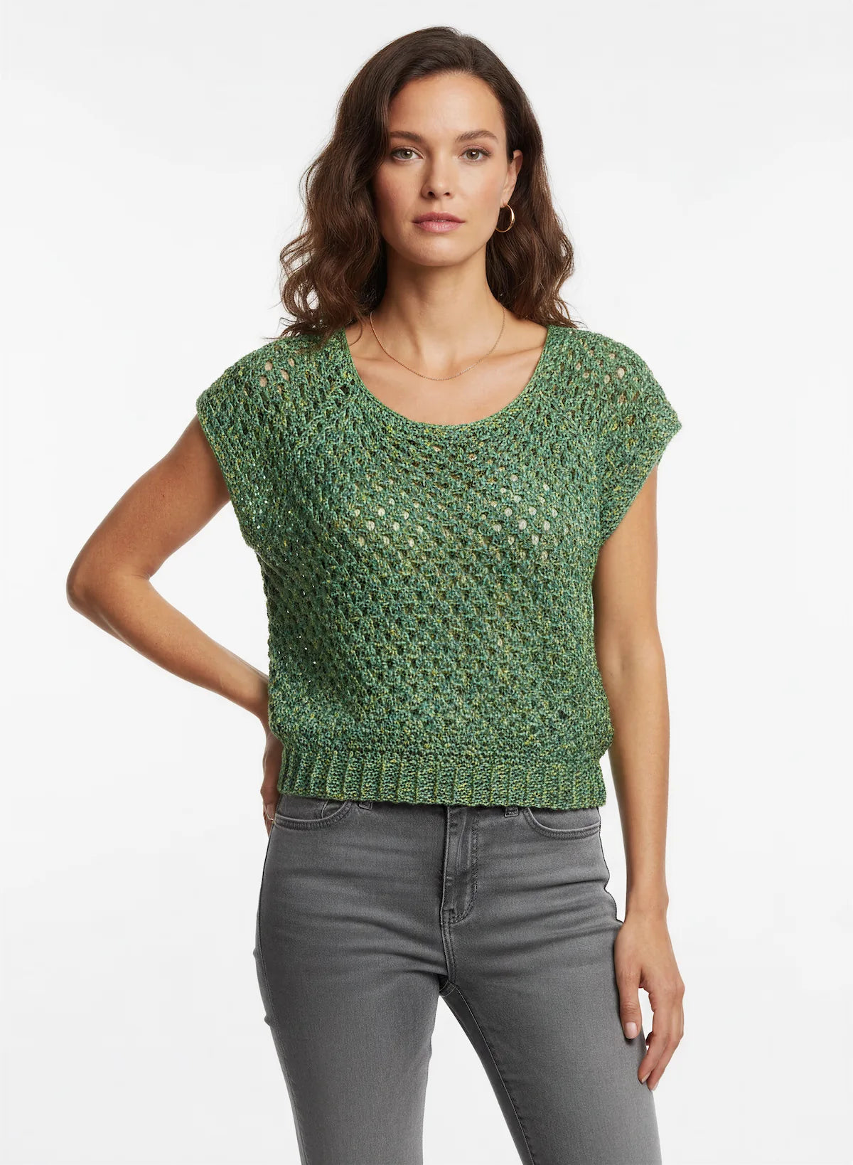 Pull manches courtes Papayo vert émeraude chiné ajouré – crochet fait main – vue frontale – Cachalabibi