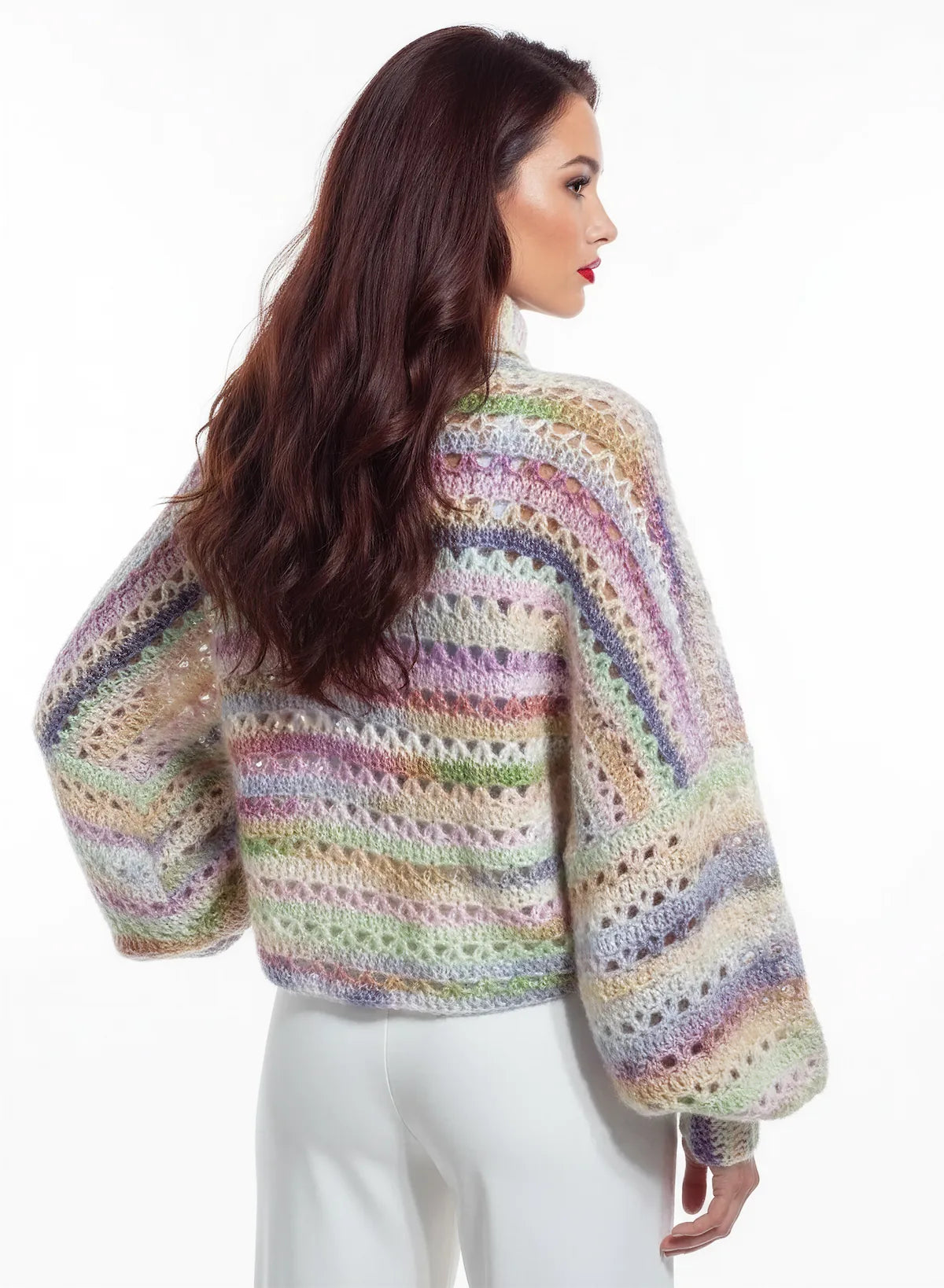 Pull femme Roucoulou pastel irisé ajouré col roulé – crochet fait main – de dos grande maille – Cachalabibi