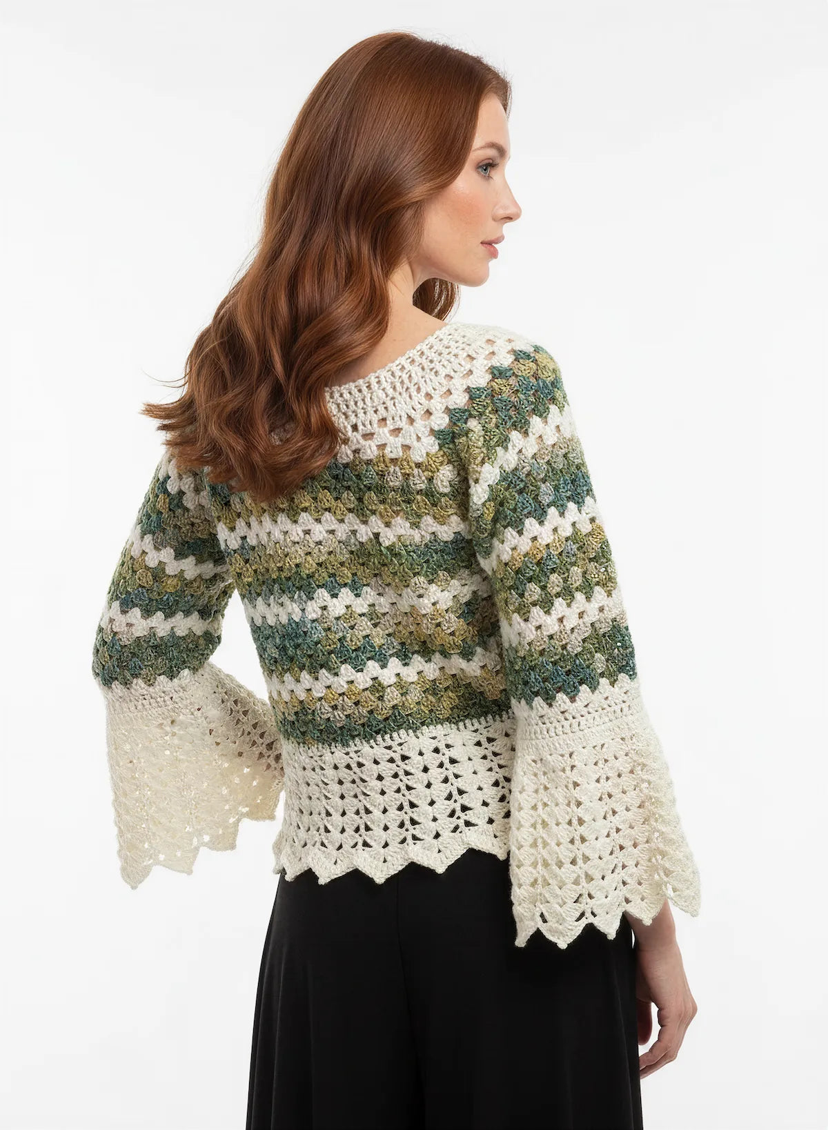 Pull femme Verduro crème rayures vert kaki chiné manches cloche ajourées – crochet fait main – de dos – Cachalabibi