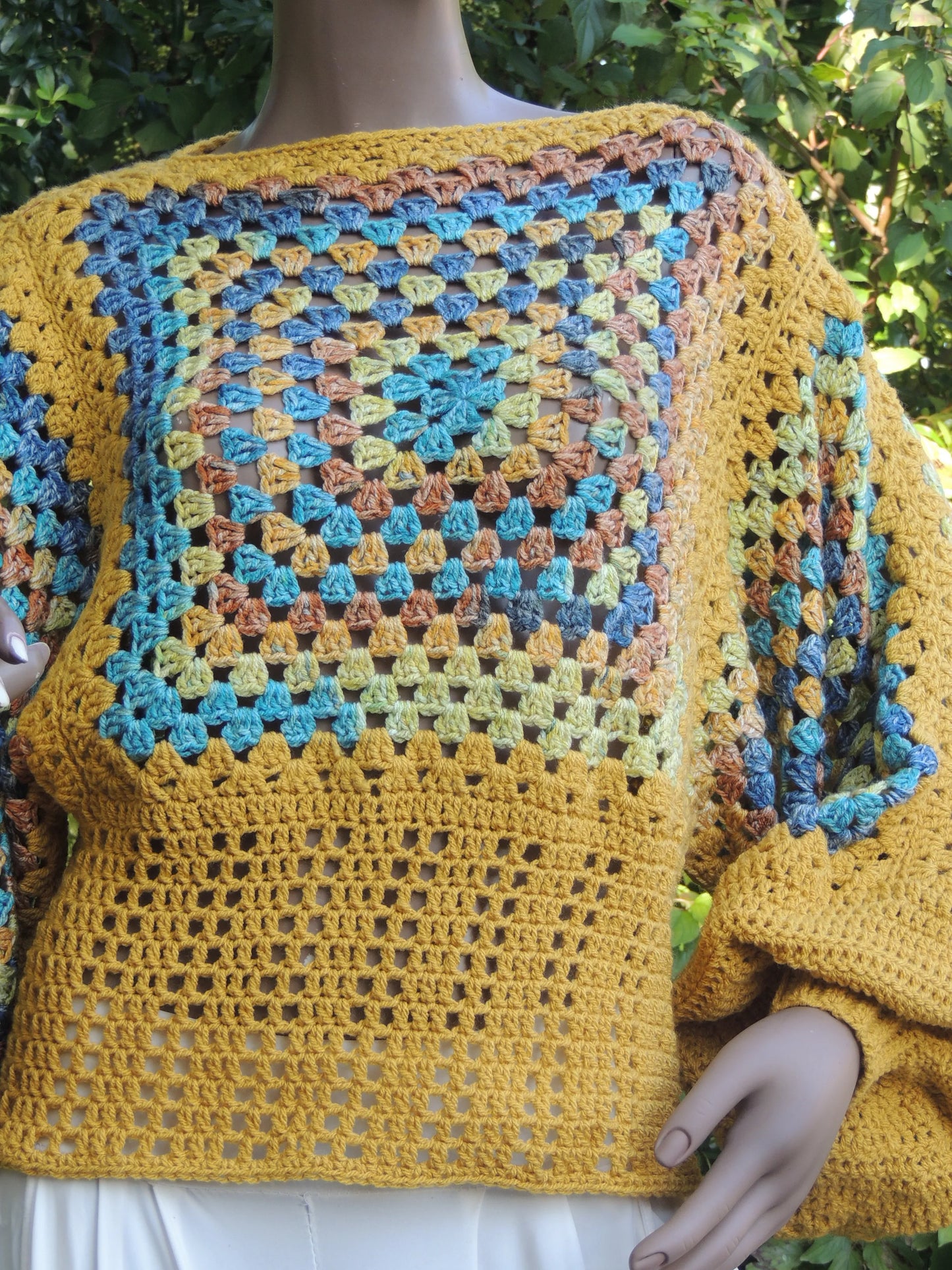 Pull au crochet fait main Labyrintho de Cachalabibi - jaune - Face avant principale
