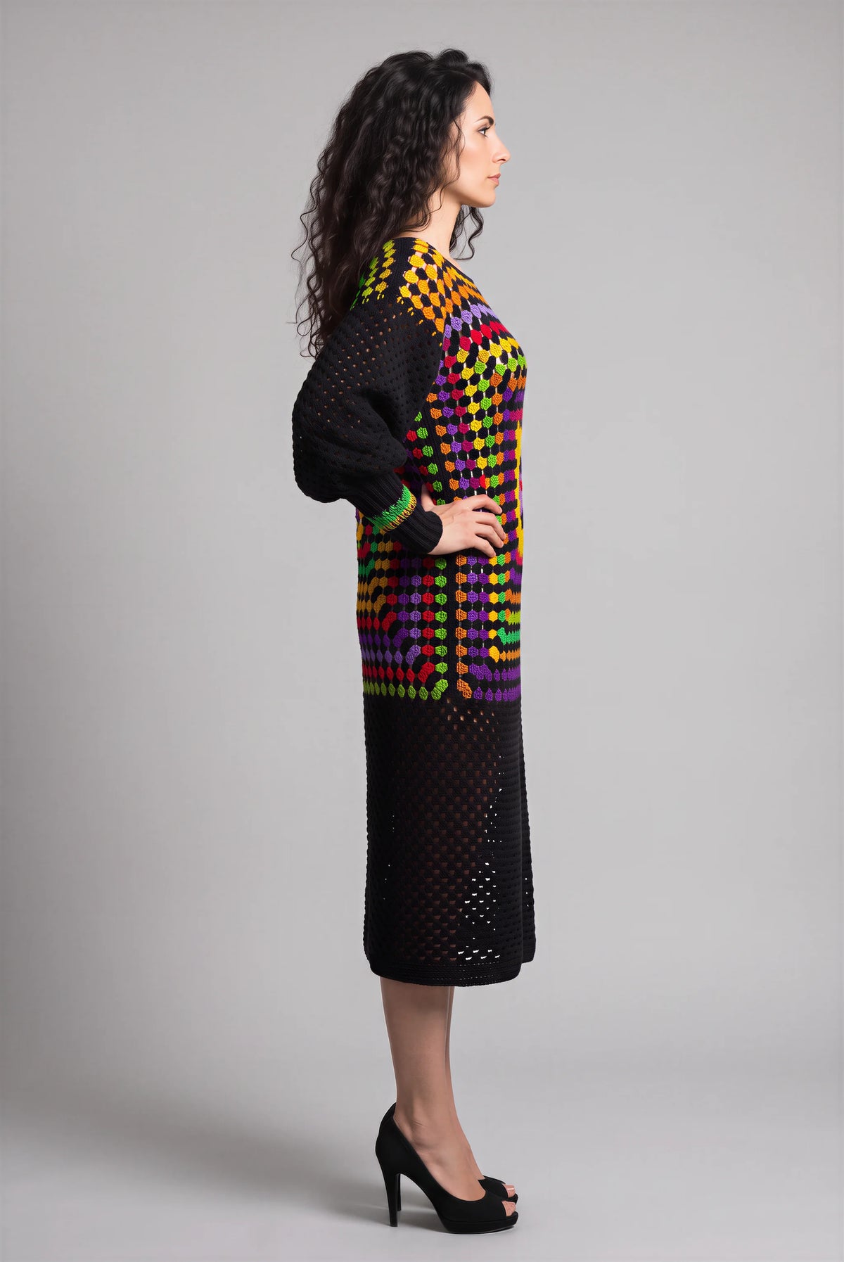 Robe Op'Art crochet granny noir multicolore — vue profil — Cachalabibi