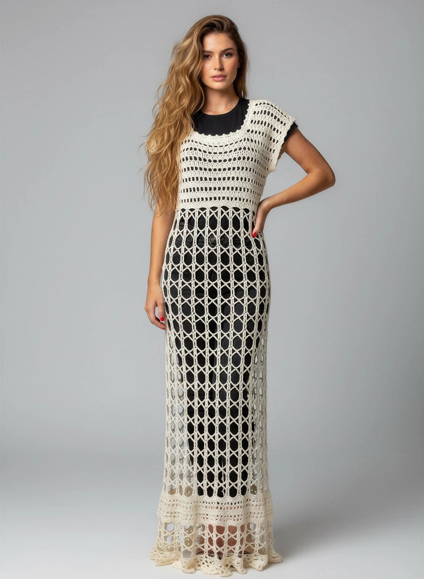 Robe crochet fait main Overdressy écru over-dress transparent grandes mailles géométriques coupe sirène maxi – Cachalabibi