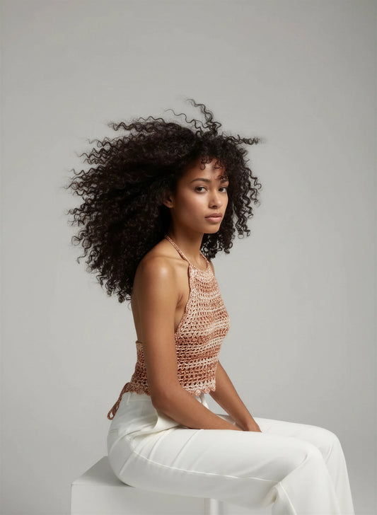 Top dos nu crochet fait main Caramelo caramel doré triangle V profond nœud central filet grandes mailles – Cachalabibi