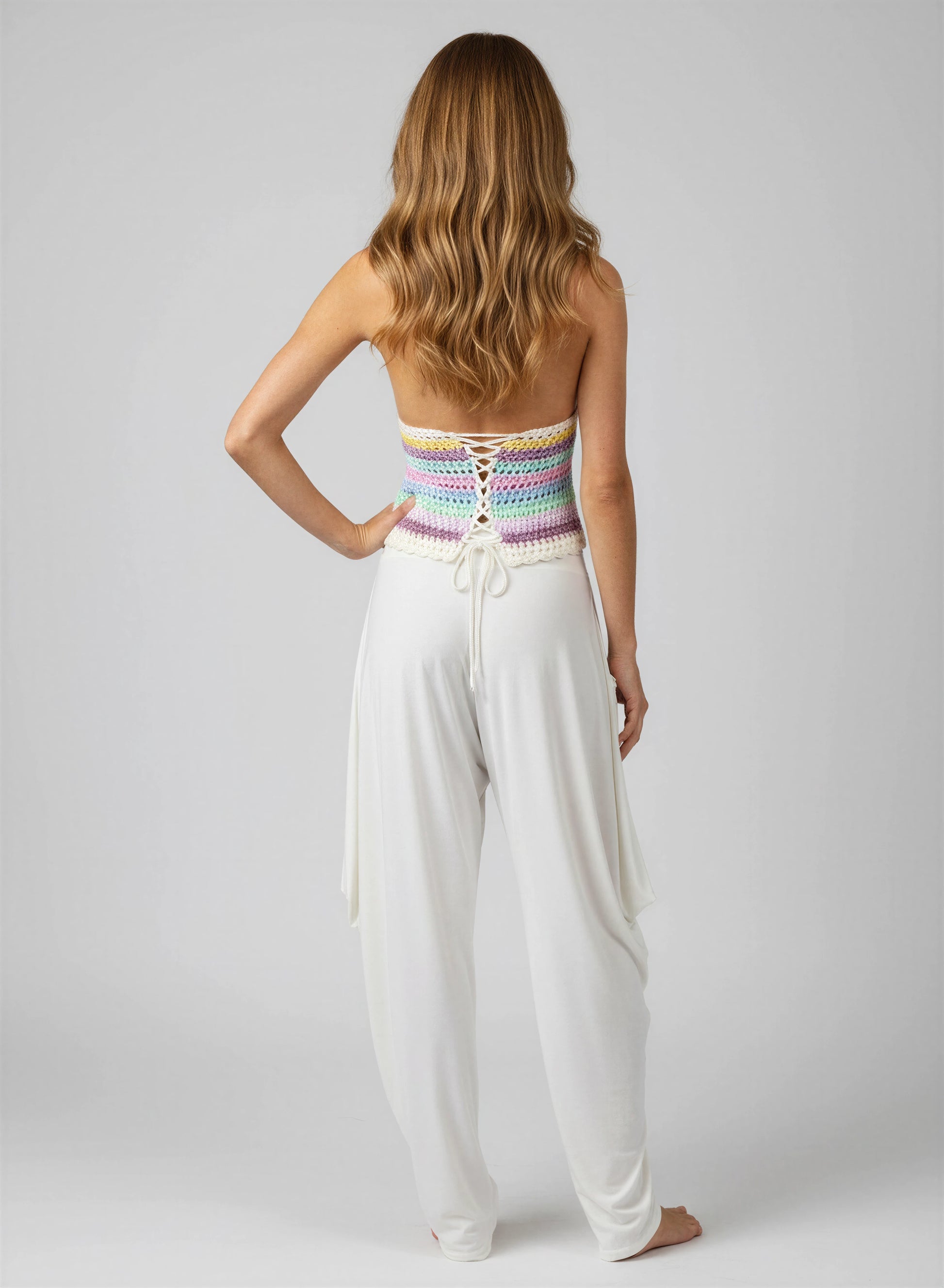 Top dos nu crochet fait main Jamaica multicolore pastel lacet corset dos écru rayures filet ajouré – Cachalabibi