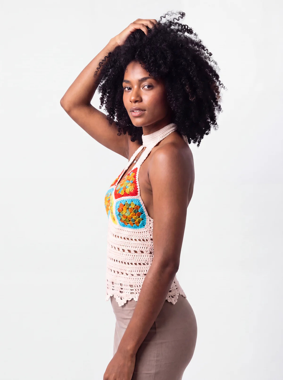 Top dos nu femme crochet Fogolino hexagones granny, vue de profil — Cachalabibi 