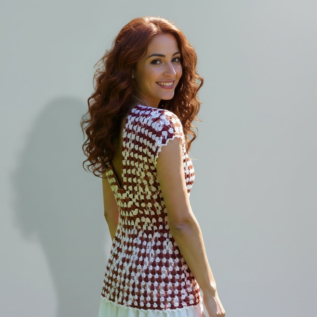 Tunique crochet fait main Couleur Café marron crème dos nu profil extérieur – Cachalabibi