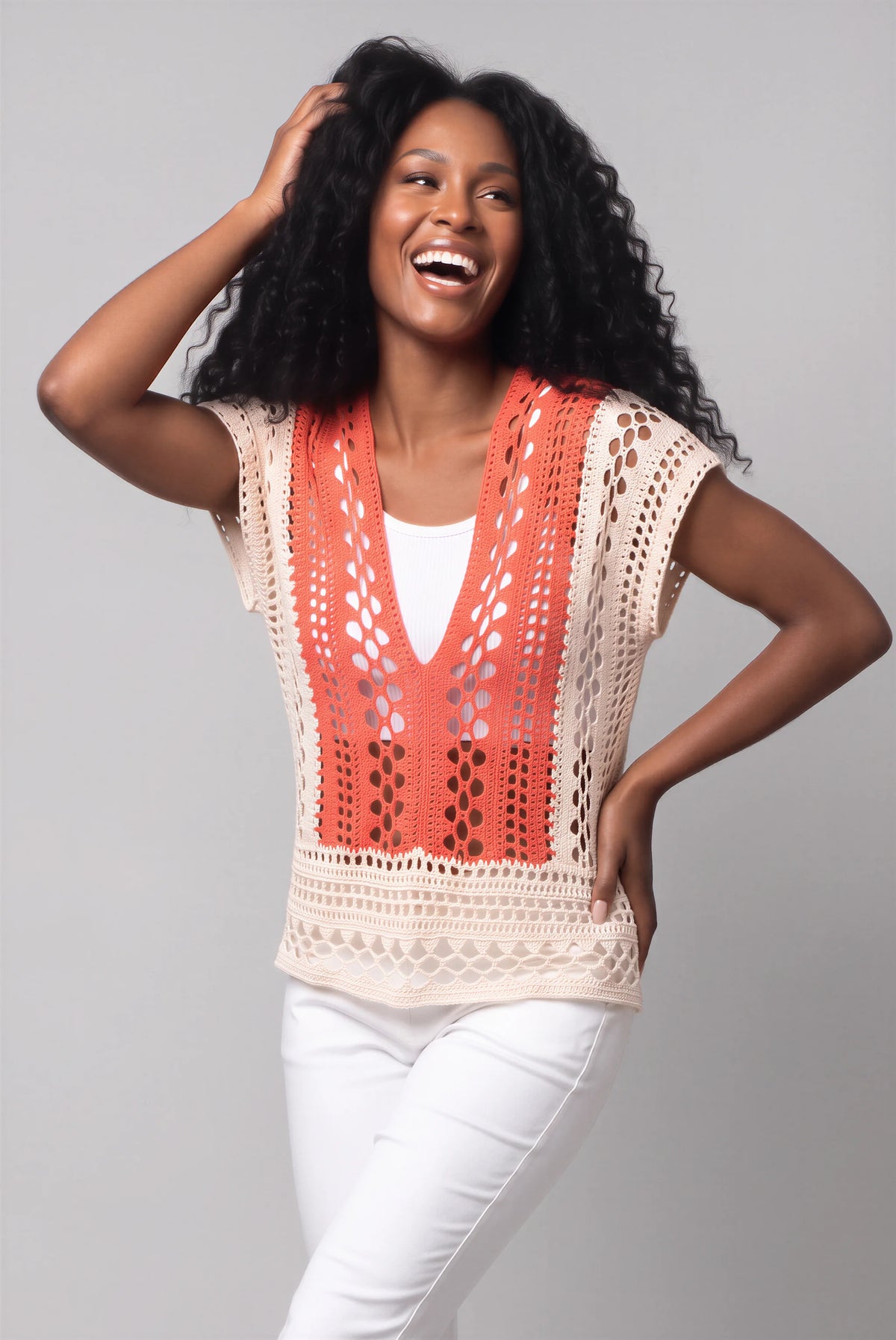 Tunique Gorgona crochet fait main — vue face décontractée — Cachalabibi
