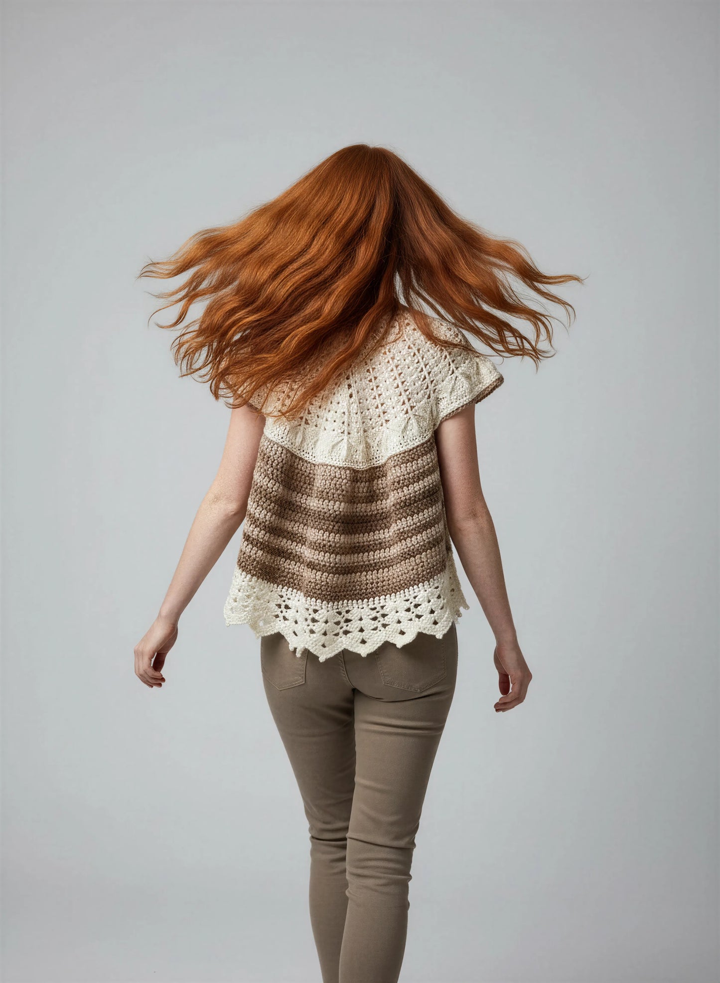 Vareuse crochet fait main Maglia écru dos yoke point feuilles ajouré bordure festonnée fleurs bas – Cachalabibi 