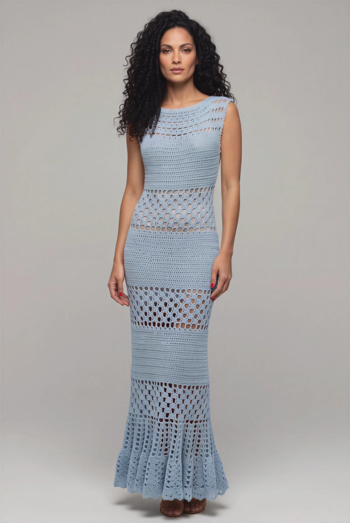 Robe Altobella bleue au crochet fait main - vidéo de face d'un mannequin qui marche et tourne sur lui-même - Cachalabibi